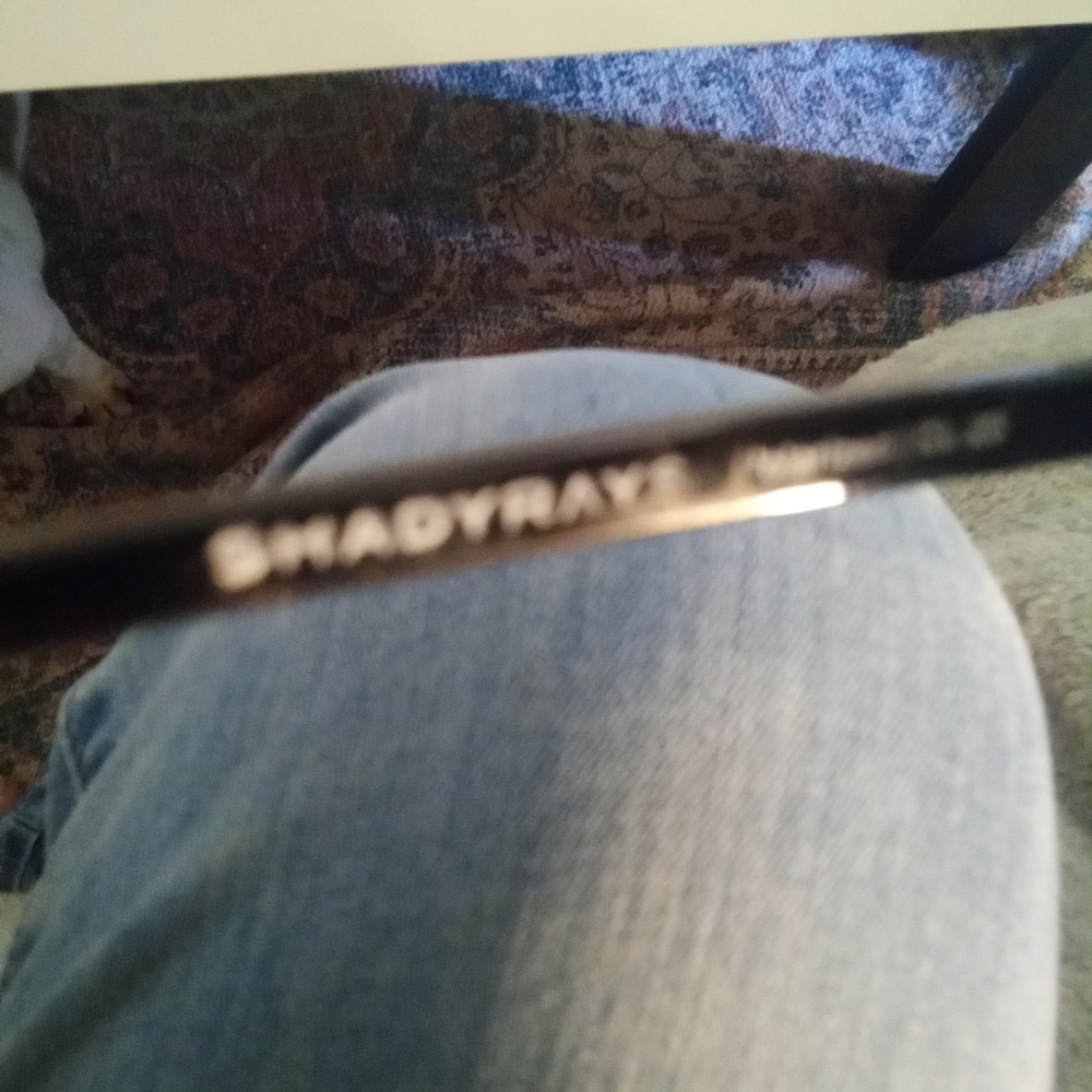 Sleek Shady Rays Black Sunglasses Contemporary Design - Picture 4 of 5